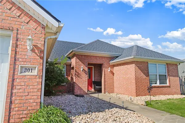 301 Beasley Drive, Centerton, AR 72719