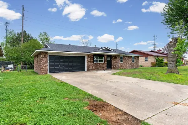 903 White Road, Springdale, AR 72762