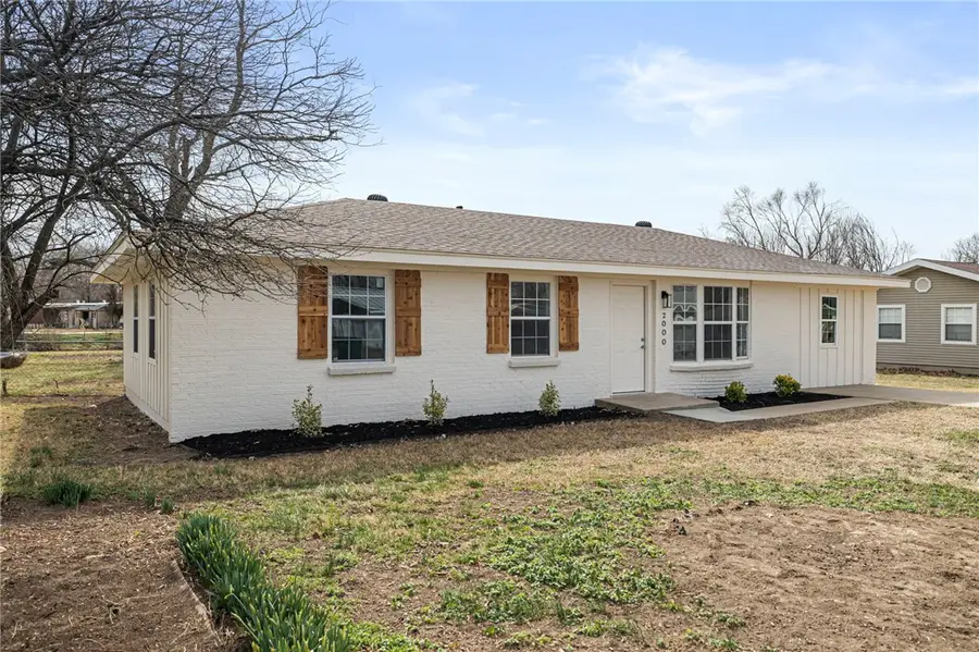 2000 W Wood Street, Rogers, AR 72756 - #2