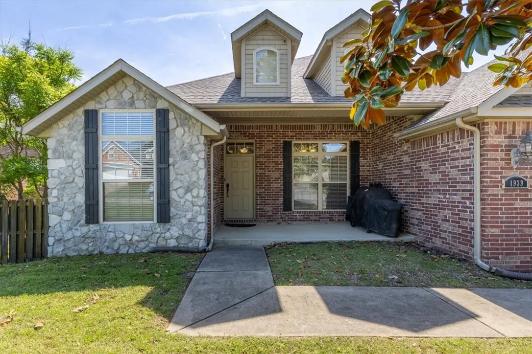 1939 N Batsford Drive, Fayetteville, AR 72704 - #1