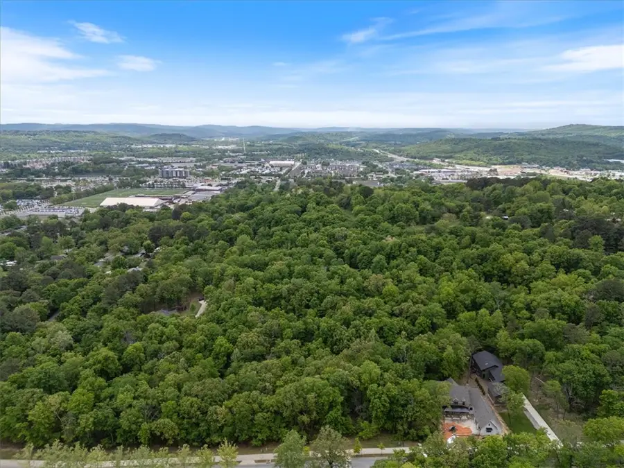 1835 W Markham Road, Fayetteville, AR 72701 - #2