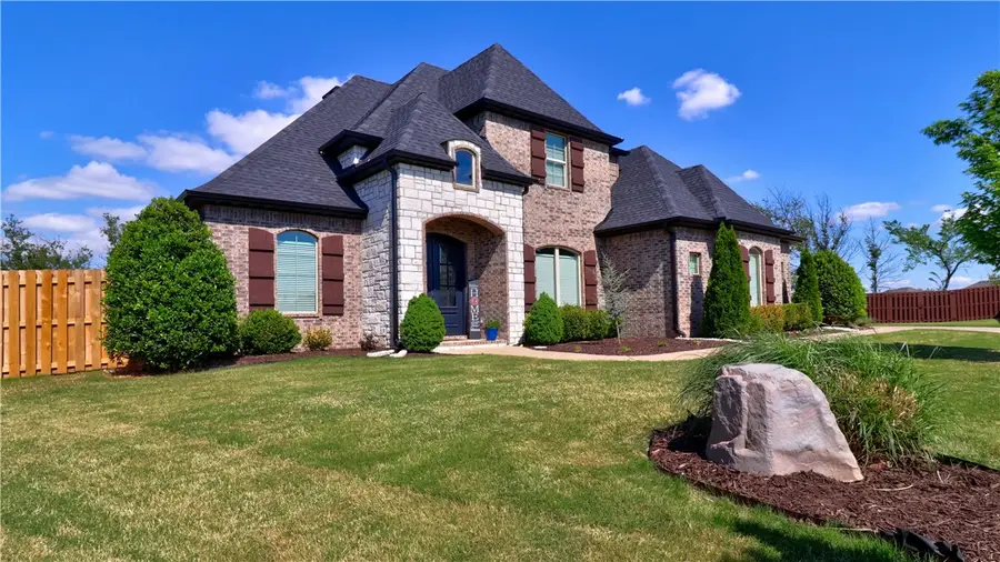 940 Via Firenze Avenue, Tontitown, AR 72762 - #3