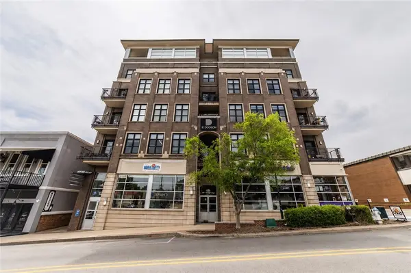609 W Dickson Street #703, Fayetteville, AR 72701