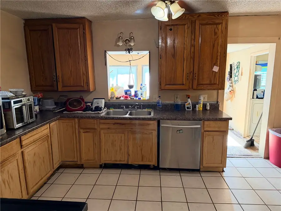 252 Center Avenue, Harrison, AR 72601 - #3