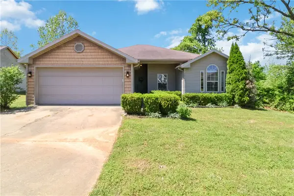10449 Kays Lane, Rogers, AR 72756