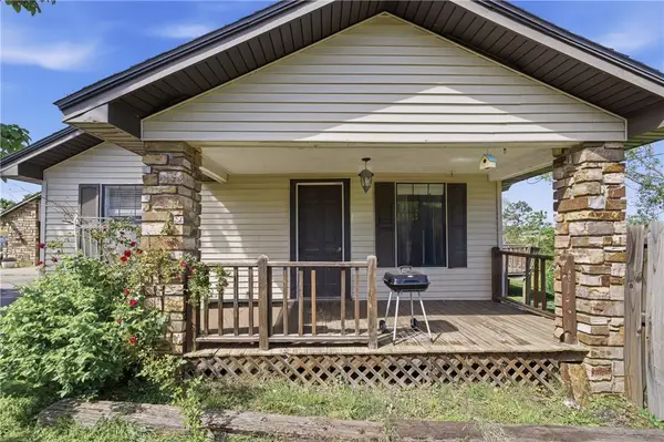 100 N Brewer Court, Fayetteville, AR 72701