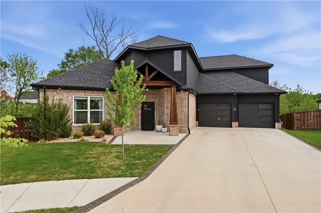 302 SW Gunison Cove, Bentonville, AR 72712 - #1