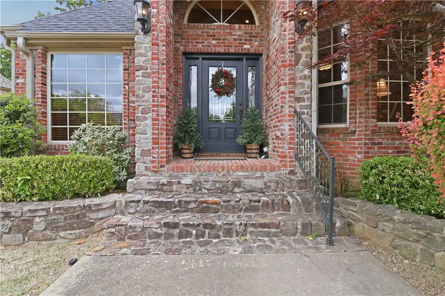 2468 N Covington Park Boulevard, Fayetteville, AR 72703 - #2