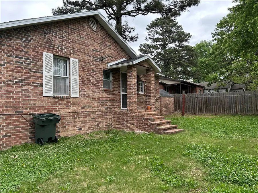 2735 E Wyman Road, Fayetteville, AR 72701 - #2