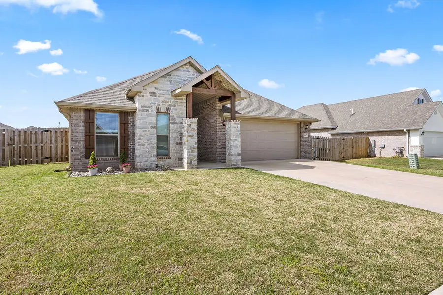 2417 Lock Lane, Pea Ridge, AR 72751 - #2