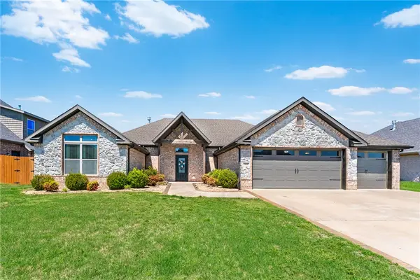 410 Chaparral Street, Centerton, AR 72719