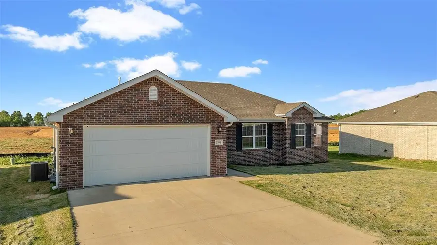 3905 E Wax Wing Drive, Siloam Springs, AR 72761 - #2