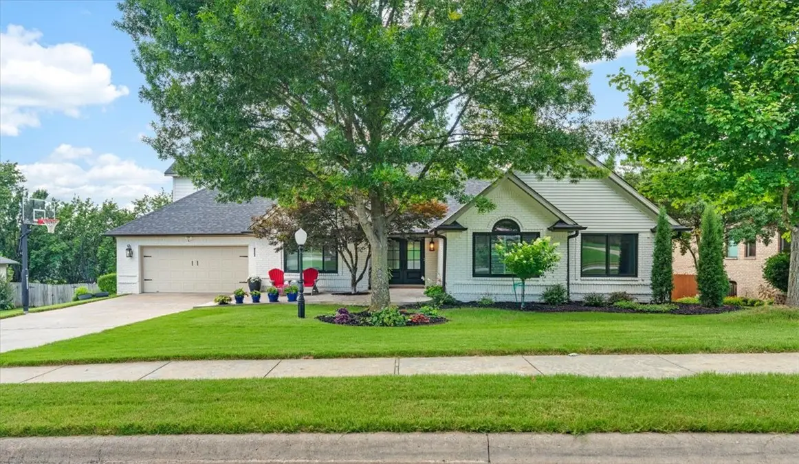 2911 N Charleston Xing, Fayetteville, AR 72703 - #1