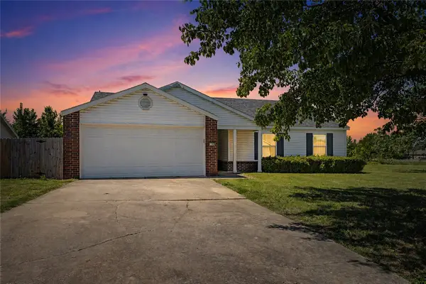 1100 Tunbridge Drive, Bentonville, AR 72712