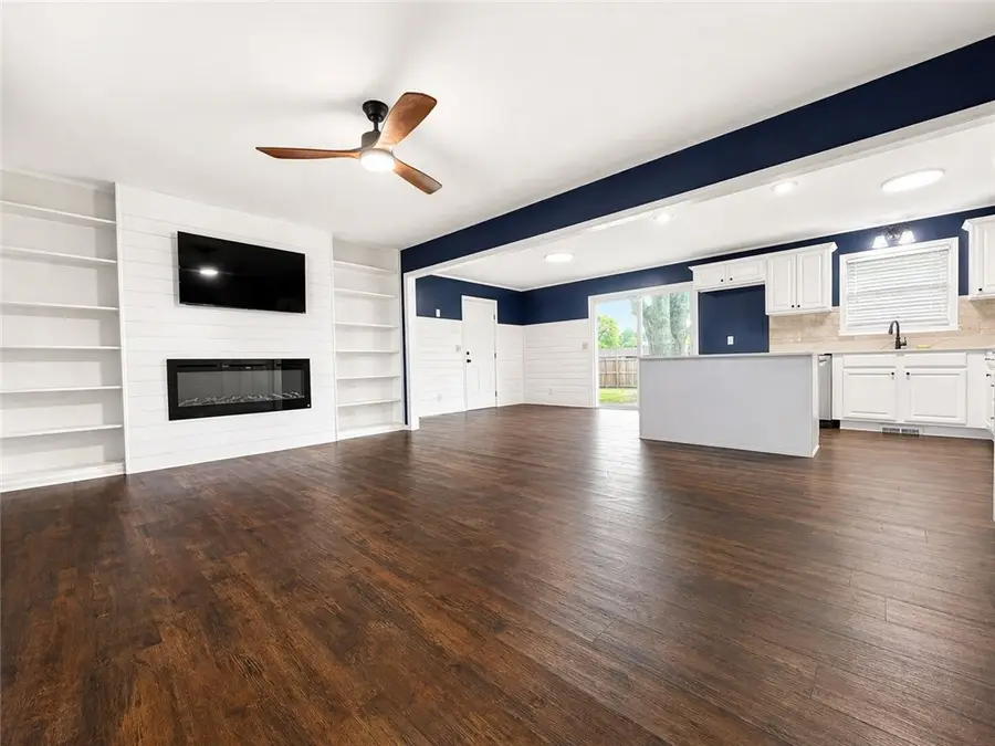 205 N Tulsa Avenue, Russellville, AR 72801 - #3