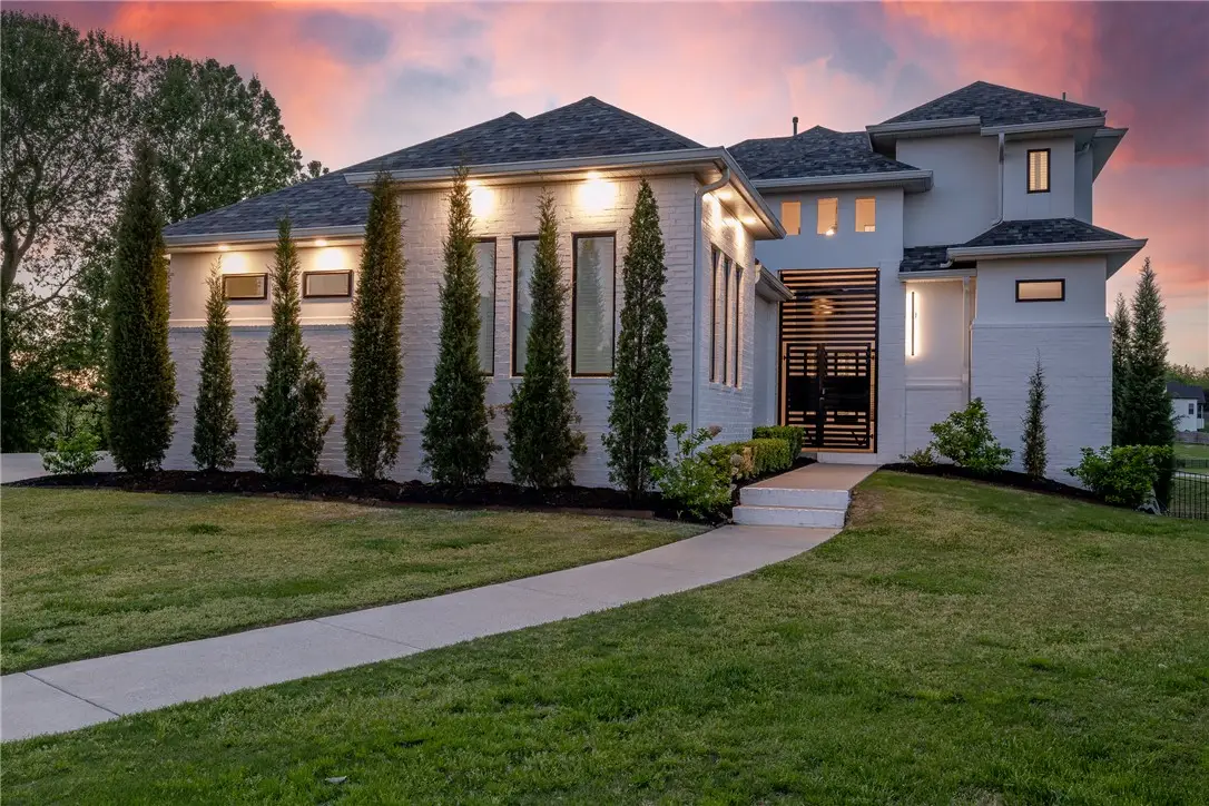 203 Cascade Circle, Cave Springs, AR 72718 - #1