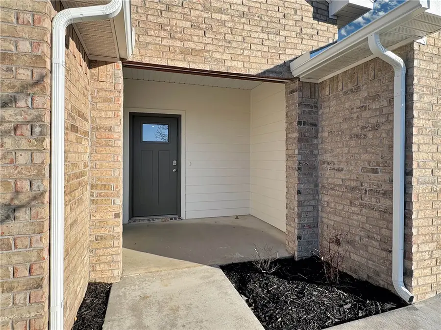 204 Ruggles Street, Pea Ridge, AR 72751 - #2