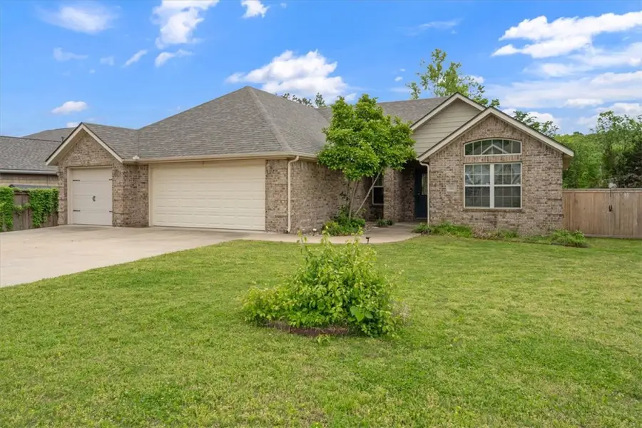 739 W Partridge Drive, Fayetteville, AR 72701 - #2