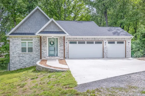 4 Morganshire Circle, Bella Vista, AR 72714