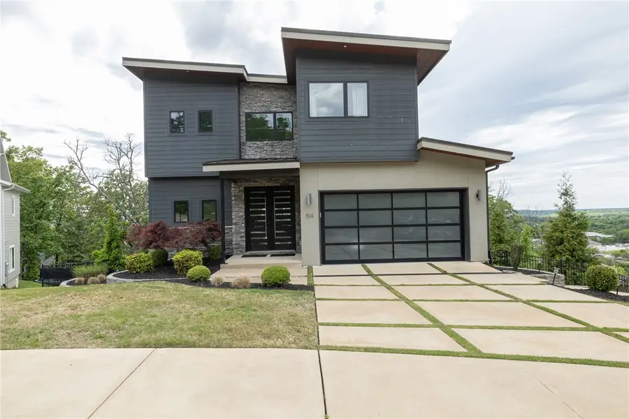 514 E Ozark View Drive, Fayetteville, AR 72703 - #3