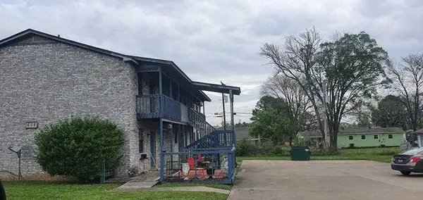 600 & 602 W J Street, Russellville, AR 72801