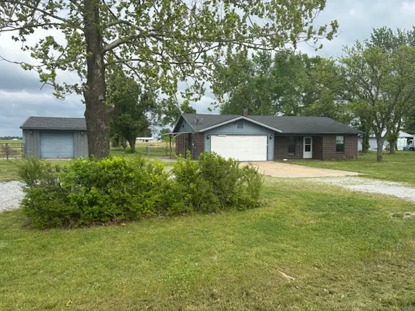 15514 Airport Road, Siloam Springs, AR 72761