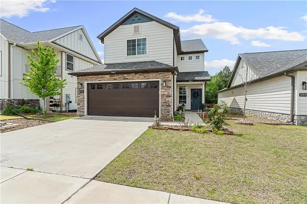 2006 SW Poppy Street, Bentonville, AR 72713