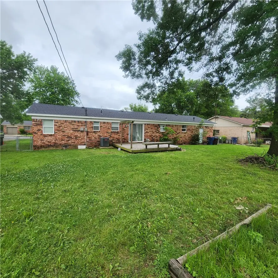 8106 Holly Avenue, Fort Smith, AR 72908 - #3