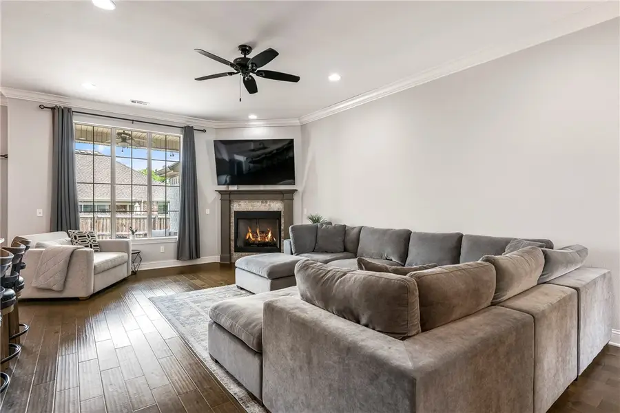 374 Drywood Creek Drive, Fayetteville, AR 72704 - #2