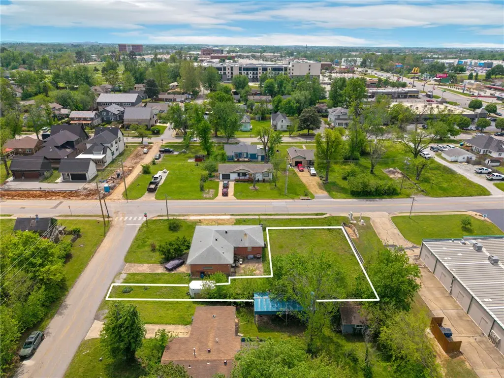 NW G Street, Bentonville, AR 72712 - #1