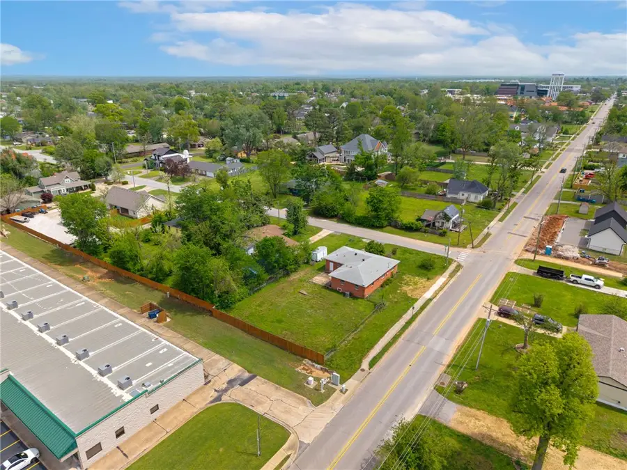 NW G Street, Bentonville, AR 72712 - #3