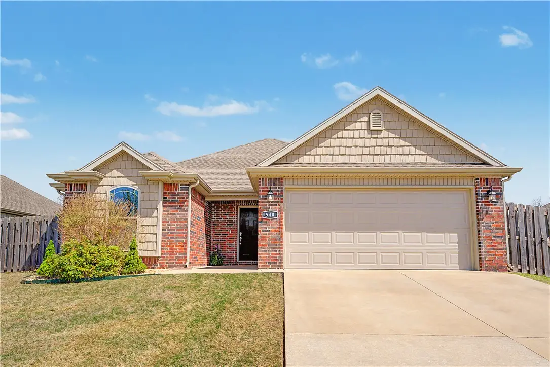 940 Silverthorn Drive, Centerton, AR 72719 - #1