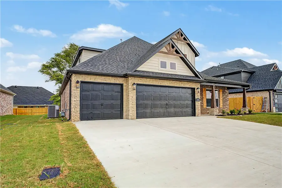 1310 Josephine Drive, Centerton, AR 72719 - #3