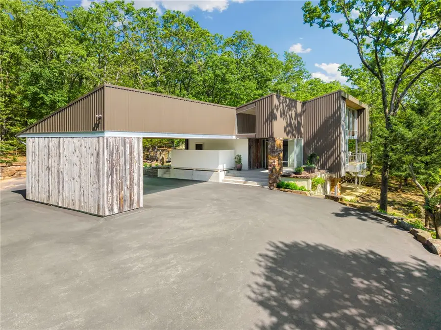 164 S Crossover Road, Fayetteville, AR 72701 - #2