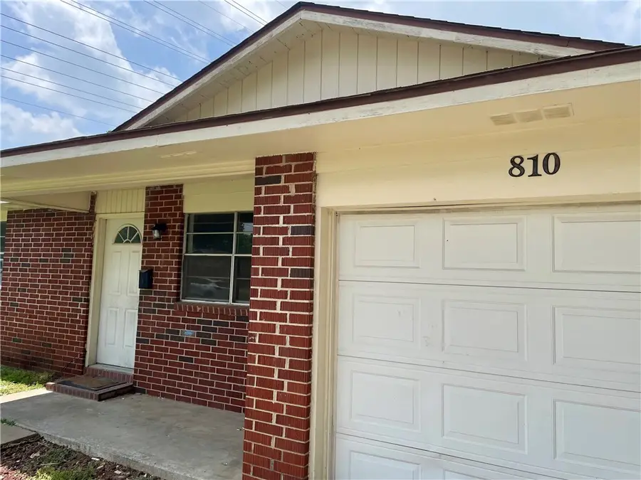 810 Gwen Street, Springdale, AR 72762 - #2