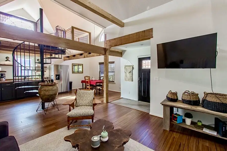 230 S College Avenue, Fayetteville, AR 72701 - #2