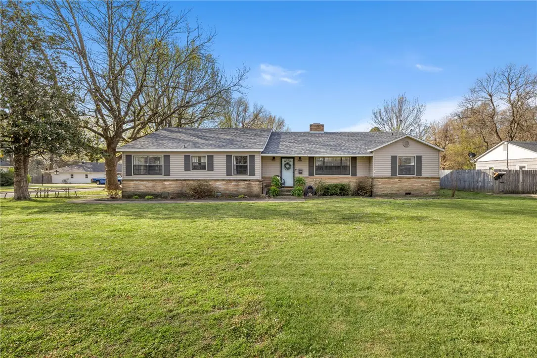 1311 Rogers Avenue, Springdale, AR 72764 - #1