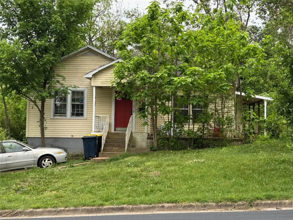 416 W South Avenue, Harrison, AR 72601 - #1