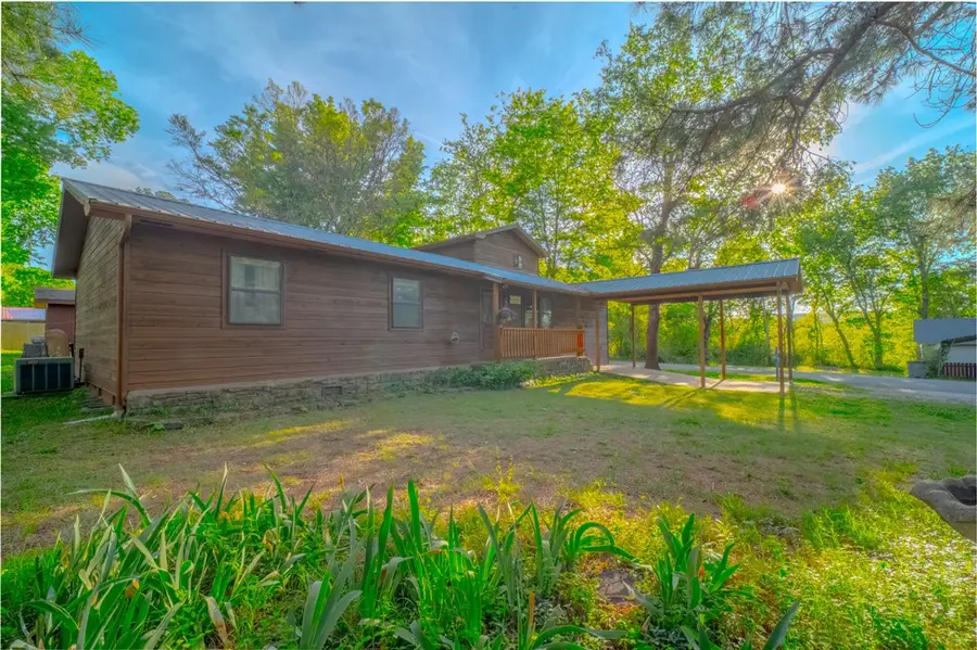 304 Warren Avenue, Huntsville, AR 72740 - #2