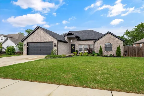 313 N Tacoma Street, Farmington, AR 72730