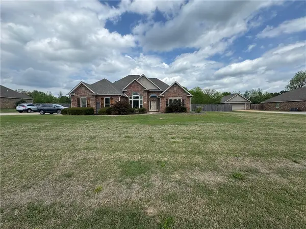 628 W Newberry Road, Alma, AR 72921
