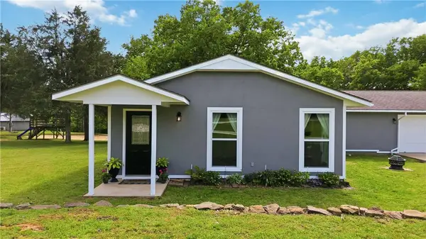 11530 Pearce Road, Fayetteville, AR 72701