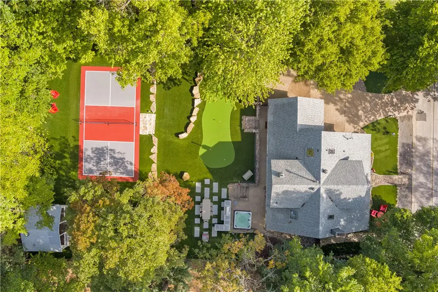 435 N Oliver Avenue, Fayetteville, AR 72701 - #2