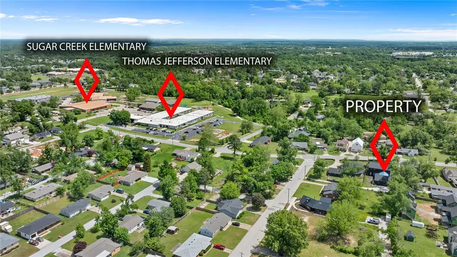 715 8th Street, Bentonville, AR 72712 - #3