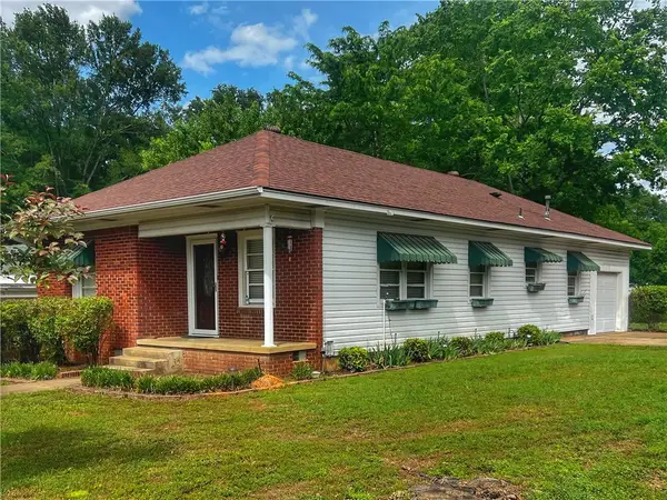 1300 N Boston Avenue, Russellville, AR 72801