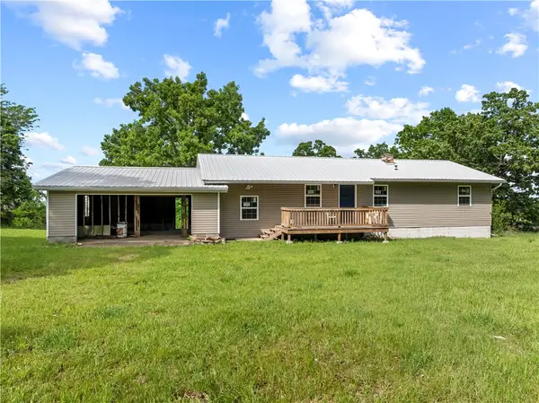 4 Shady Knoll Lane, Yellville, AR 72687