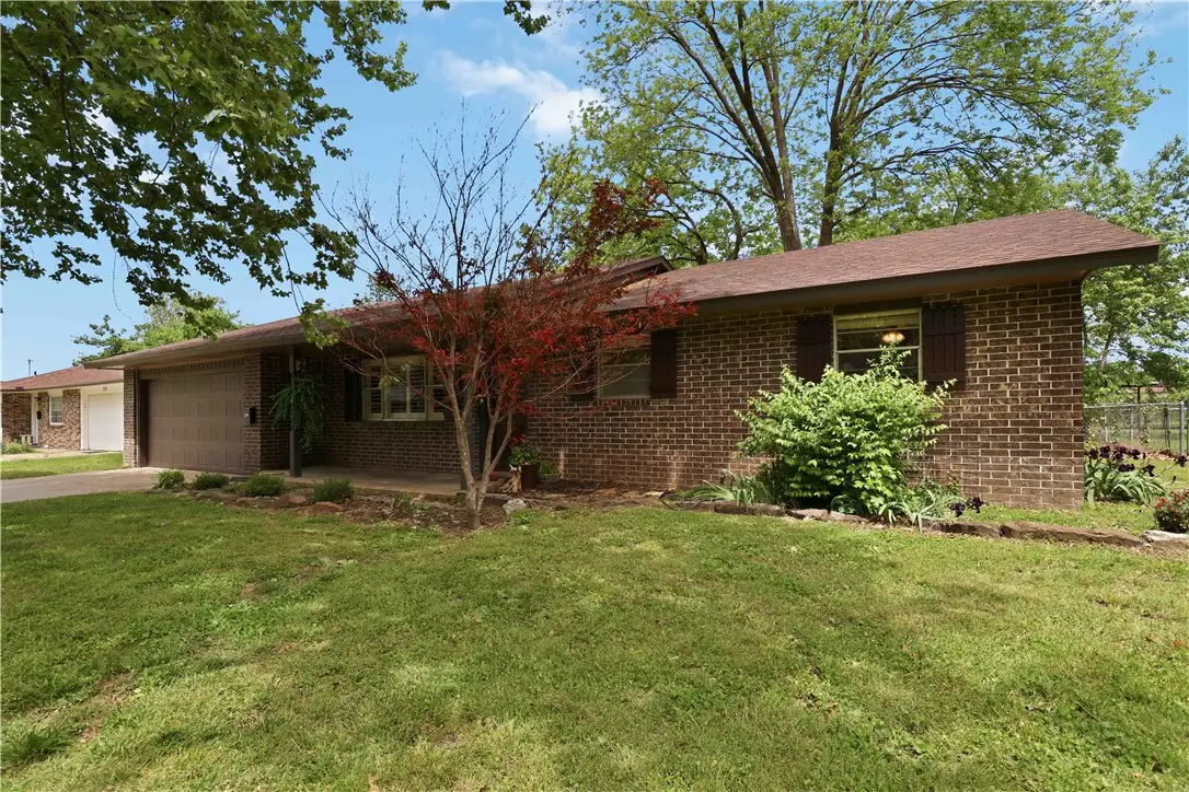 1908 Robyn Road, Springdale, AR 72762 - #1