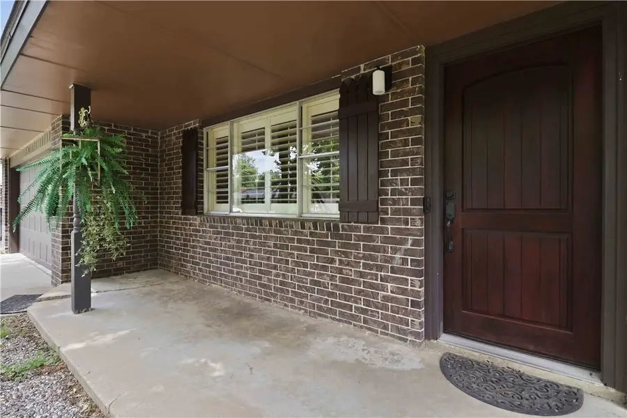 1908 Robyn Road, Springdale, AR 72762 - #2