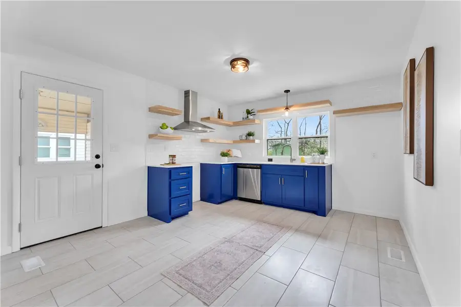 9 W Montgomery Street, Fayetteville, AR 72701 - #2