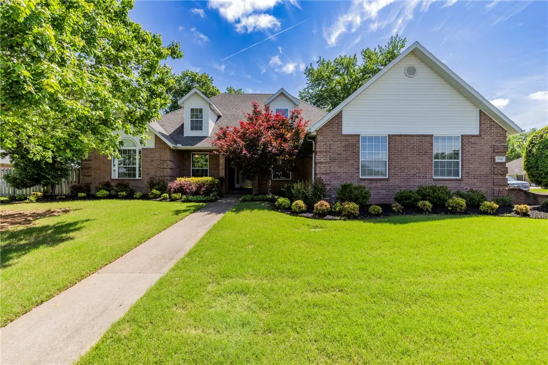 1986 N Bridgeport Drive, Fayetteville, AR 72704 - #1
